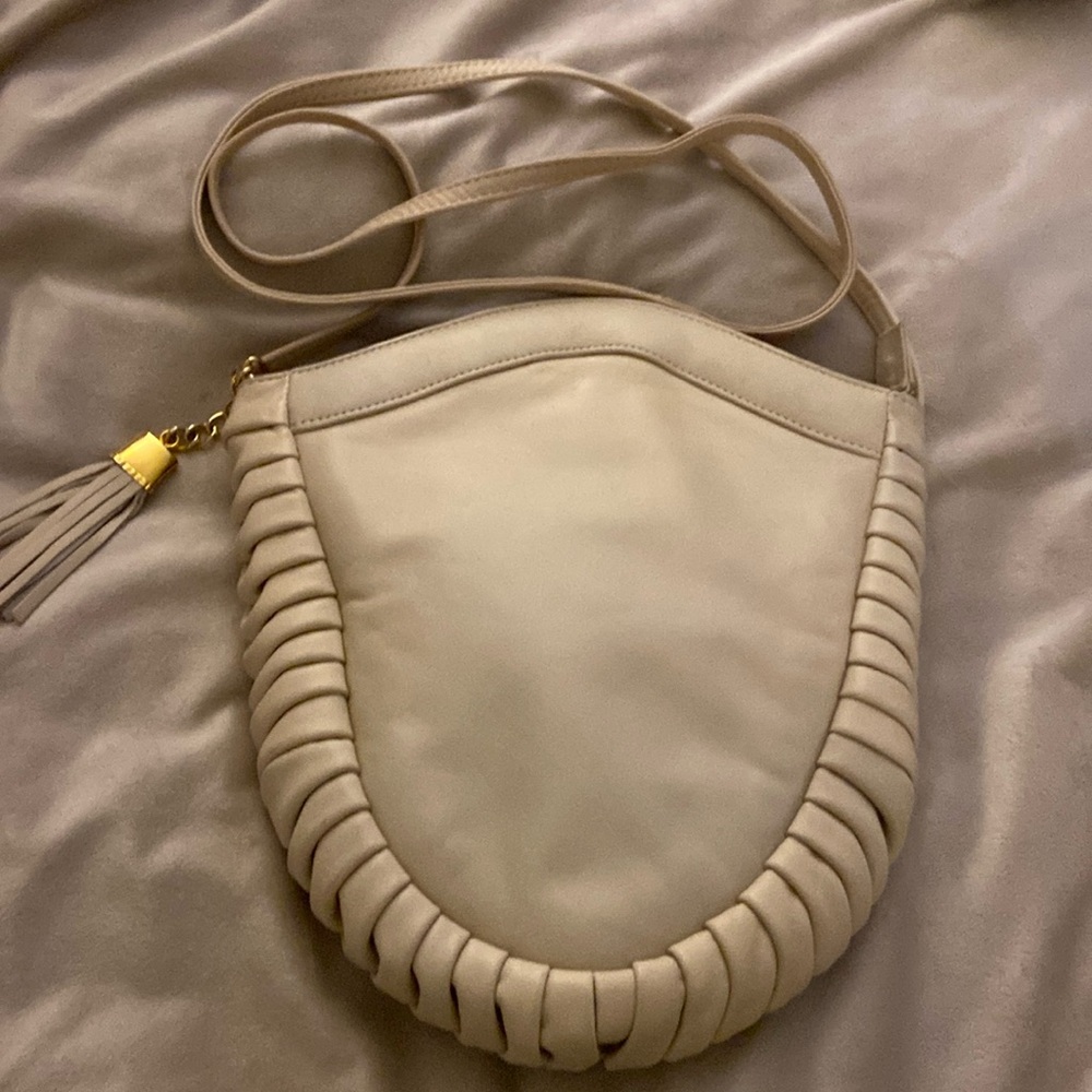 Brio Vintage Korean Beige Leather Tassel top Zipper Closure Crossbody Purse